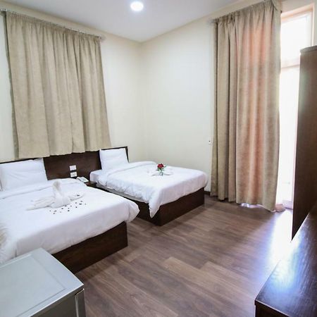 Miramar Talaat Harb Square Hotel Кайро Екстериор снимка
