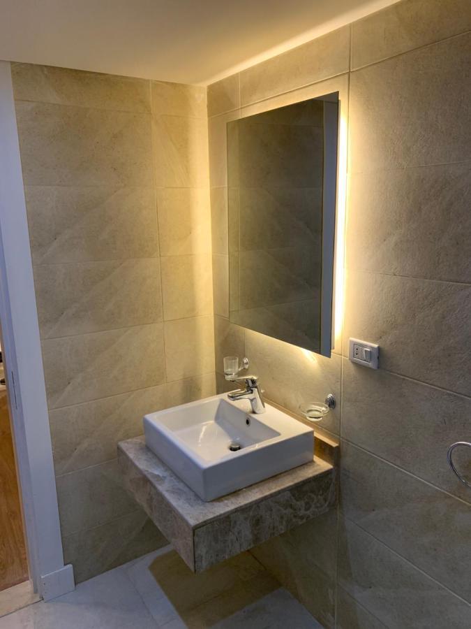 Miramar Talaat Harb Square Hotel Кайро Екстериор снимка