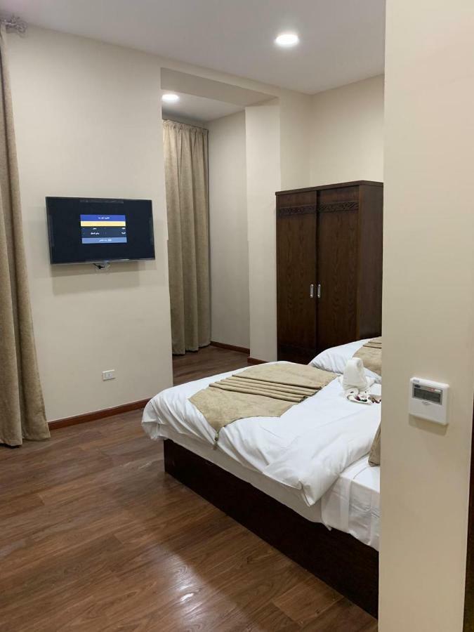 Miramar Talaat Harb Square Hotel Кайро Екстериор снимка