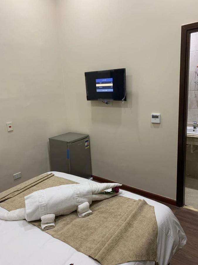 Miramar Talaat Harb Square Hotel Кайро Екстериор снимка