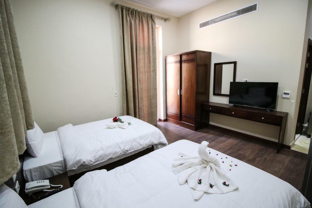 Miramar Talaat Harb Square Hotel Кайро Екстериор снимка
