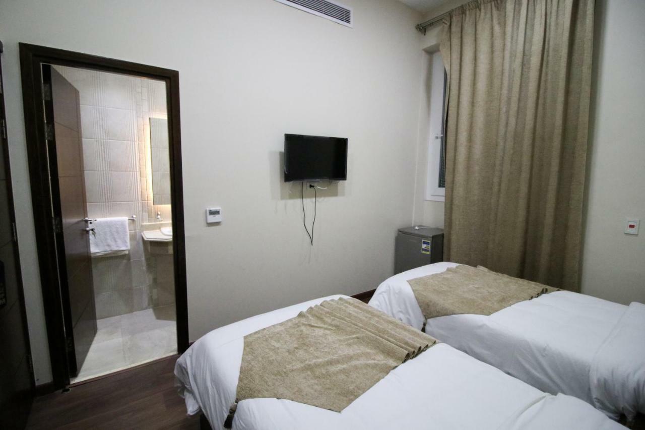 Miramar Talaat Harb Square Hotel Кайро Екстериор снимка