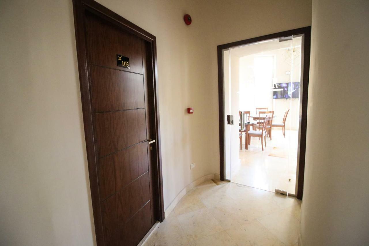 Miramar Talaat Harb Square Hotel Кайро Екстериор снимка